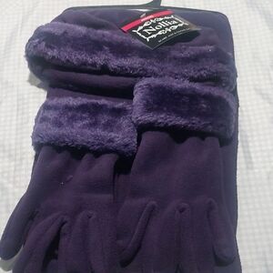 Elegant Purple Gloves and Scarf Set